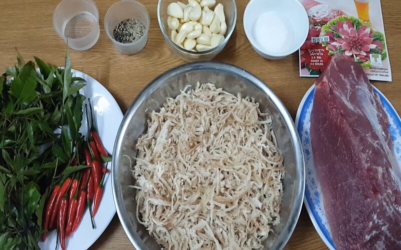 Đặc Sản Nem Ngựa Có Gì Đặc Biệt 1